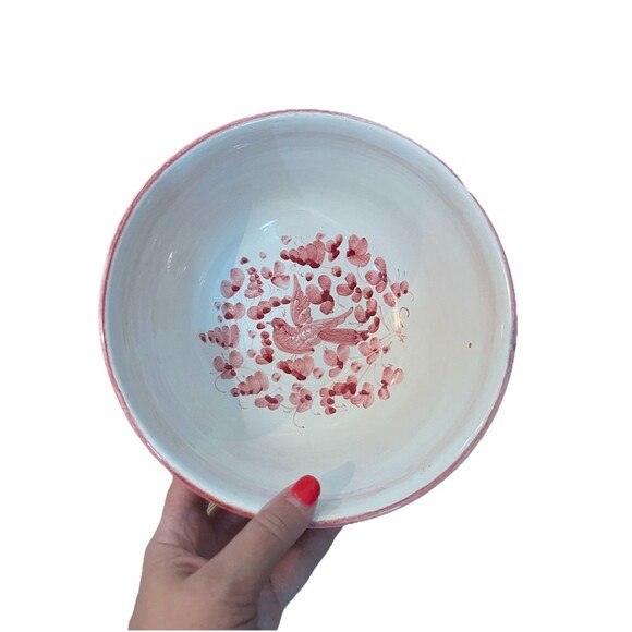 Deruta Italy Pottery Hand Painted Floral Bowl Artist Signed Pinkish Red Bird - Picture 2 of 6